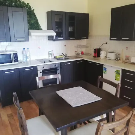 Oasis By Kamchia Apartman *